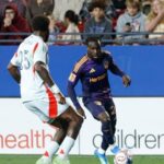 Galaxia pokračuje v zlepšovaní ciest vs. posádka