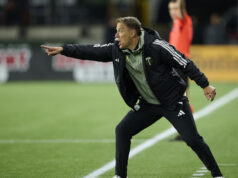 Gary Neville priznáva, že sa snaží získať Stevena Gerrarda do Manchestru United Gary Neville priznáva, že sa snaží získať Stevena Gerrarda do Manchestru United