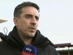 Gary Neville vymenúva hráčov Chelsea, ktorí pri brutálnom útoku „zošívali“ Liama Roseniora Gary Neville