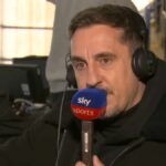 Gary Neville pripúšťa, že Arsenal potrebuje upokojiť nervy pred zápasom o titul