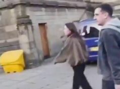 Gary Neville zneužívaný na ulici, keď sestra ikony Man Utd zasiahla | Futbal | Šport Gary Neville zneužívaný na ulici, keď sestra ikony Man Utd zasiahla | Futbal | Šport