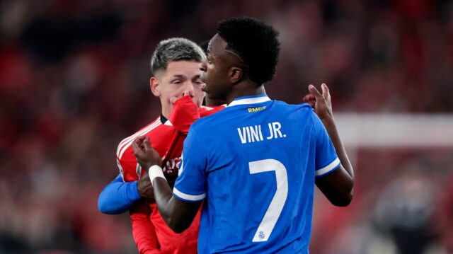 Gianluca Prestianni trvá na tom, že bol za niečo potrestaný 