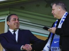 Gigantický príjem Chelsea z predaja akadémie, keď Arsenal a Tottenham vyfúkli Spolumajitelia Chelsea Behdad Eghbali a Todd Boehly