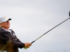 Golfová legenda odhaľuje, prečo Donald Trump nikdy nebude vítaný v Augusta National… napriek jeho zúfalým pokusom vstúpiť do najúžasnejšieho športového klubu Donald Trump je posadnutý golfom, ktorý už dlho túži po členstve v Auguste