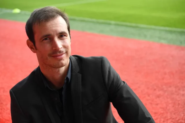 Grégory Lorenzi sa blíži k východu z Brestu uprostred rozhovorov OGC v Nice
