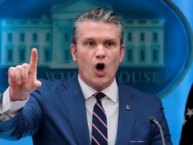 Hegseth hovorí, že útoky na Irán narastajú s blížiacim sa termínom pre Hormuz | Americko-izraelská vojna proti Iránu
