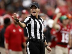 Historická rozhodkyňa NFL Robin DeLorenzo začala proti lige žalobu Bývalý rozhodca NFL Robin DeLorenzo začal proti lige žalobu