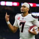 Houston Texans uplatnili päťročné opcie na zmluvu CJ Strouda