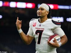 Houston Texans urobili veľké rozhodnutie o budúcnosti CJ Strouda po rozpade rozohrávača v play-off Houston Texans uplatnili päťročné opcie na zmluvu CJ Strouda