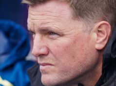 Howe má za cieľ brutálne „tréningové“ kopanie za 124 miliónov libier v Newcastle, pretože jeho „záväzok“ je spochybnený Howe má za cieľ brutálne „tréningové“ kopanie za 124 miliónov libier v Newcastle, pretože jeho „záväzok“ je spochybnený