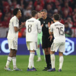 Hráči Realu Madrid kritizovali rozhodcu po kontroverznej červenej karte