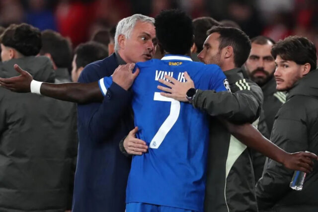 Hráči Realu Madrid nemajú záujem o návrat Josého Mourinha – „Je to časovaná bomba“
