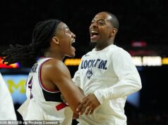 Hrdina marcového šialenstva Braylon Mullins vedie UConn späť do národného šampionátu víťazstvom nad Illinois Connecticut Huskies mieria späť do národného šampionátu po tom, čo porazili Illinois