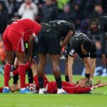 Hugo Ekitike sa natiahol v znepokojujúcich scénach, keď bol Liverpool nútený zmeniť sa | Futbal | Šport