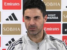 Hviezda Arsenalu sa vracia po zranení, keďže Mikel Arteta drží karty pri hrudi Mikel Arteta na tlačovej konferencii