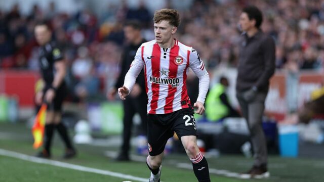 Dango Ouattara bol odmietnutý brankárom Fulhamu Berndom Lenom