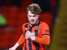 Hviezda Liverpoolu Luca Stephenson sa stala súčasťou nábytku v Tannadiciach Úverový hráč Stephenson bol v tejto sezóne vynikajúcim hráčom pre Dundee United