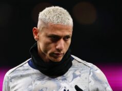 Hviezda Tottenhamu Richarlison pri trýznivom priznaní prehlásil: „Premýšľal som o náraze do steny“. Richarlison z Tottenhamu Hotspur