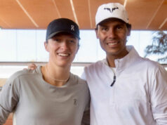 Iga Swiatek posiela 18-slovný odkaz Rafaelovi Nadalovi, keď sa úsmev vracia po tom, čo sa „necítil na kurte dobre“ Iga Swiatek posiela 18-slovný odkaz Rafaelovi Nadalovi, keď sa úsmev vracia po tom, čo sa „necítil na kurte dobre“