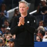 Tréner Golden State Warriors Steve Kerr priznáva, že ľutuje, že označil prezidenta Trumpa za blázna