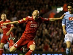 Ikona Premier League odchádza do dôchodku a okamžite menovaná za manažéra treťoligového klubu Jonjo Shelvey
