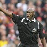 Ikonický rozhodca Premier League, ktorý zomrel vo veku 65 rokov, zanechal obrovské bohatstvo rodine | Futbal | Šport