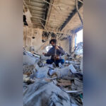 Iránci prinášajú hudbu na stránky zničené americko-izraelskými útokmi | Americko-izraelská vojna proti Iránu