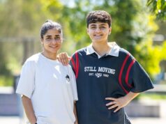 Iránski futbalisti, ktorí požiadali o azyl a ZOSTALI v Austrálii, prelomili mlčanie – „sme ohromení“ Dvaja bývalí iránski futbalisti, ktorí požiadali o azyl v Austrálii, odhalili svoje ďalšie zameranie – budovanie nového života Down Under (na obrázku zľava, Atefeh Ramezanisadeh a Fatemeh Pasandideh)