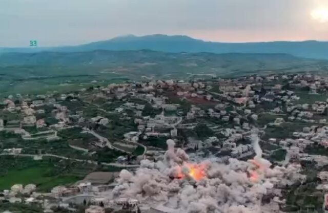 Izrael bombarduje domy v južnom Libanone | Newsfeed
