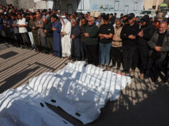 Izrael eskaluje útoky v Gaze, pri ktorých zahynulo 12 ľudí | Slučka Izrael eskaluje útoky v Gaze, pri ktorých zahynulo 12 ľudí | Slučka