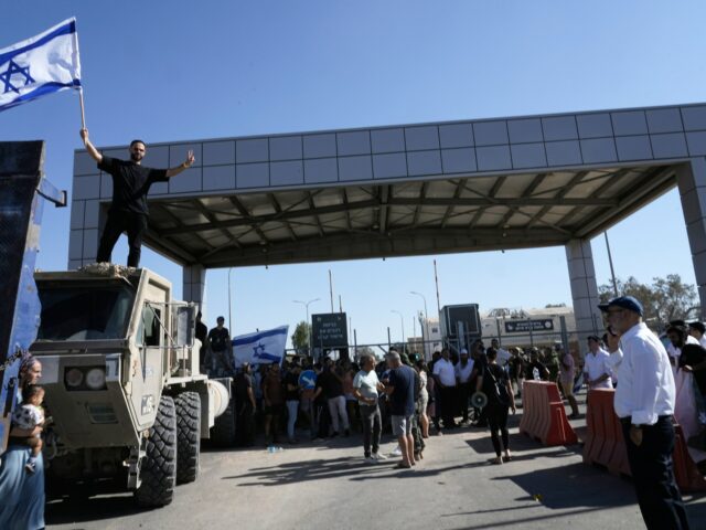 Izraelská armáda tvrdí, že vojaci obvinení zo zneužívania Palestínčanov na Izraelská armáda tvrdí, že vojaci obvinení zo zneužívania Palestínčanov na návrat do služby | Správy o konflikte medzi Izraelom a Palestínou