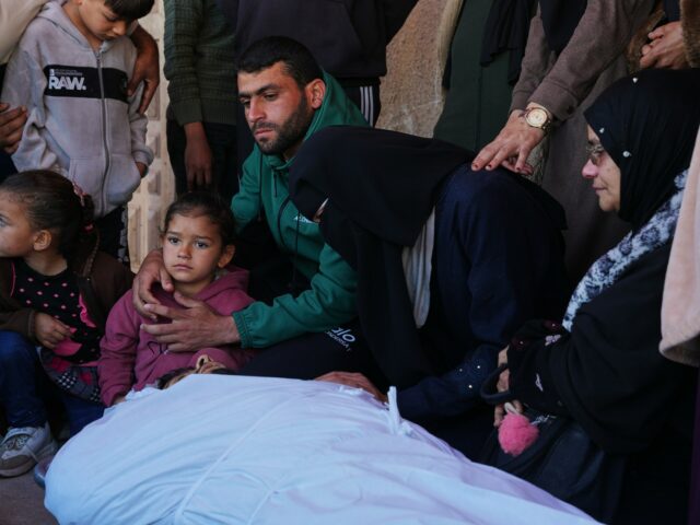 Izraelské sily zabili troch Palestínčanov v Gaze, desiatky zatkli na Západnom brehu Jordánu | Správy o konflikte medzi Izraelom a Palestínou
