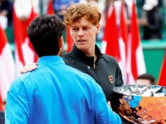 Jannik Sinner odhaľuje „nádej“ pre zranenie zápästia Carlosa Alcaraza Jannik Sinner odhaľuje „nádej“ pre zranenie zápästia Carlosa Alcaraza