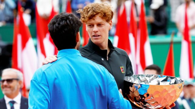 Jannik Sinner odhaľuje „nádej“ pre zranenie zápästia Carlosa Alcaraza
