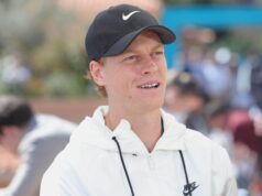 Jannik Sinner povedal, aby ignoroval „šialenstvo“ okolo bitky svetovej jedničky Jannik Sinner povedal, aby ignoroval „šialenstvo“ okolo bitky svetovej jedničky