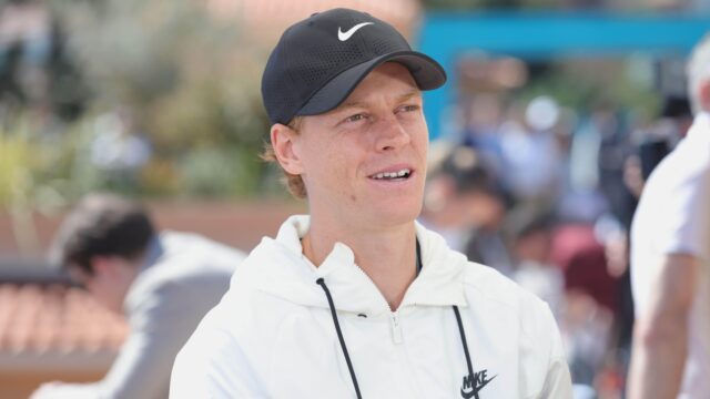 Jannik Sinner povedal, aby ignoroval „šialenstvo“ okolo bitky svetovej jedničky Jannik Sinner povedal, aby ignoroval „šialenstvo“ okolo bitky svetovej jedničky