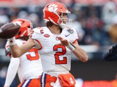 Jets vymenili vo štvrtom kole za draft Clemson QB Cade Klubnik Jets vymenili vo štvrtom kole za draft Clemson QB Cade Klubnik