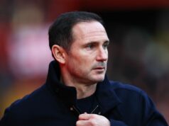 Joe Cole hovorí Frankovi Lampardovi, aby sa vyhýbal „šialenému“ návratu Chelsea – „Drž sa ďalej“ Frank Lampard doviedol Coventry City k majstrovskému titulu