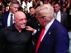 Joe Rogan hovorí, o čom bolo podanie ruky s Donaldom Trumpom na UFC 327 Yahoo entertainment home