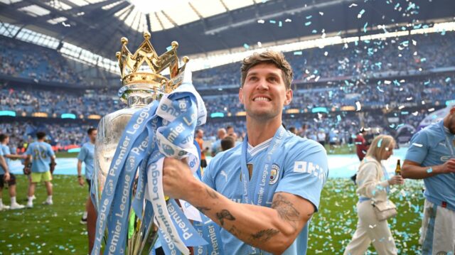 John Stones opustí Man City, šesťkrát vyhral Premier League - a bol tiež súčasťou ich trojnásobného úspechu