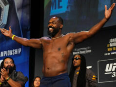 Jon Jones reaguje na Kamaru Usmana, ktorý si vybral Brocka Lesnara, aby ho porazil v zápase RAF Jon Jones reaguje na Kamaru Usmana, ktorý si vybral Brocka Lesnara, aby ho porazil v zápase RAF
