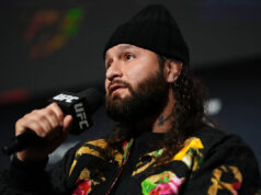 Jorge Masvidal pečie „ležiaceho“ Chaela Sonnena a vydáva výzvu MMA s odhalenými kolenami Download app from appStore