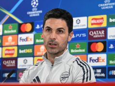 Julian Alvarez prestup do Arsenalu, keď Mikel Arteta tlačil na dohodu niekoľko hodín pred zápasom Tréner Arsenalu Mikel Arteta videl, že jeho tím je spájaný s letným zásahom útočníka Atlética Madrid Juliana Alvareza.