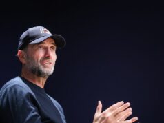 Jurgen Klopp sa zameriava na ďalšiu prácu, zatiaľ čo interné rozhovory pokračujú v Reale Madrid ISMANING, NEMECKO - 23. marca: Jürgen Klopp sa 23. marca 2026 v Ismaningu v Nemecku zúčastňuje prezentácie tímu MagentaTV pre Majstrovstvá sveta FUFA 2026 v DMC Production Germany GmbH. (Foto: Alexander Hassenstein/Getty Images)