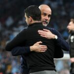 Pep Guardiola a Mikel Arteta