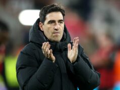 Klub Premier League okamžite zacieli na Andoniho Iraolu, keď Bournemouth identifikuje náhradu BOURNEMOUTH, ANGLICKO - 6. DECEMBRA: Hlavný tréner Andoni Iraola z Bournemouthu po remíze 0:0 počas zápasu Premier League medzi Bournemouthom a Chelsea na Vitality Stadium 6. decembra 2025 v anglickom Bournemouthe. (Foto: Robin Jones – AFC Bournemouth/AFC Bournemouth cez Getty Images)