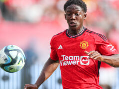 Kobbie Mainoo nastúpi za Manchester United proti Chelsea Kobbie Mainoo nastúpi za Manchester United proti Chelsea