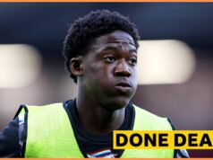 Kobbie Mainoo podpísal nový Manchester United Kobbie Mainoo podpísal nový Manchester United