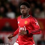 Absolvent akadémie Kobbie Mainoo by mal podpísať nový kontrakt v Manchestri United do roku 2031