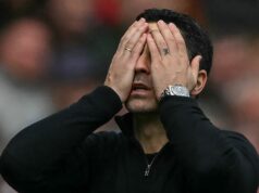 Koľko bodov teraz potrebuje Arsenal, aby vyhral titul v Premier League po prehre v Bournemouthe Španielsky manažér Arsenalu Mikel Arteta reaguje počas futbalového zápasu anglickej Premier League medzi Arsenalom a Bournemouthom na Emirates Stadium v Londýne 11. apríla 2026.